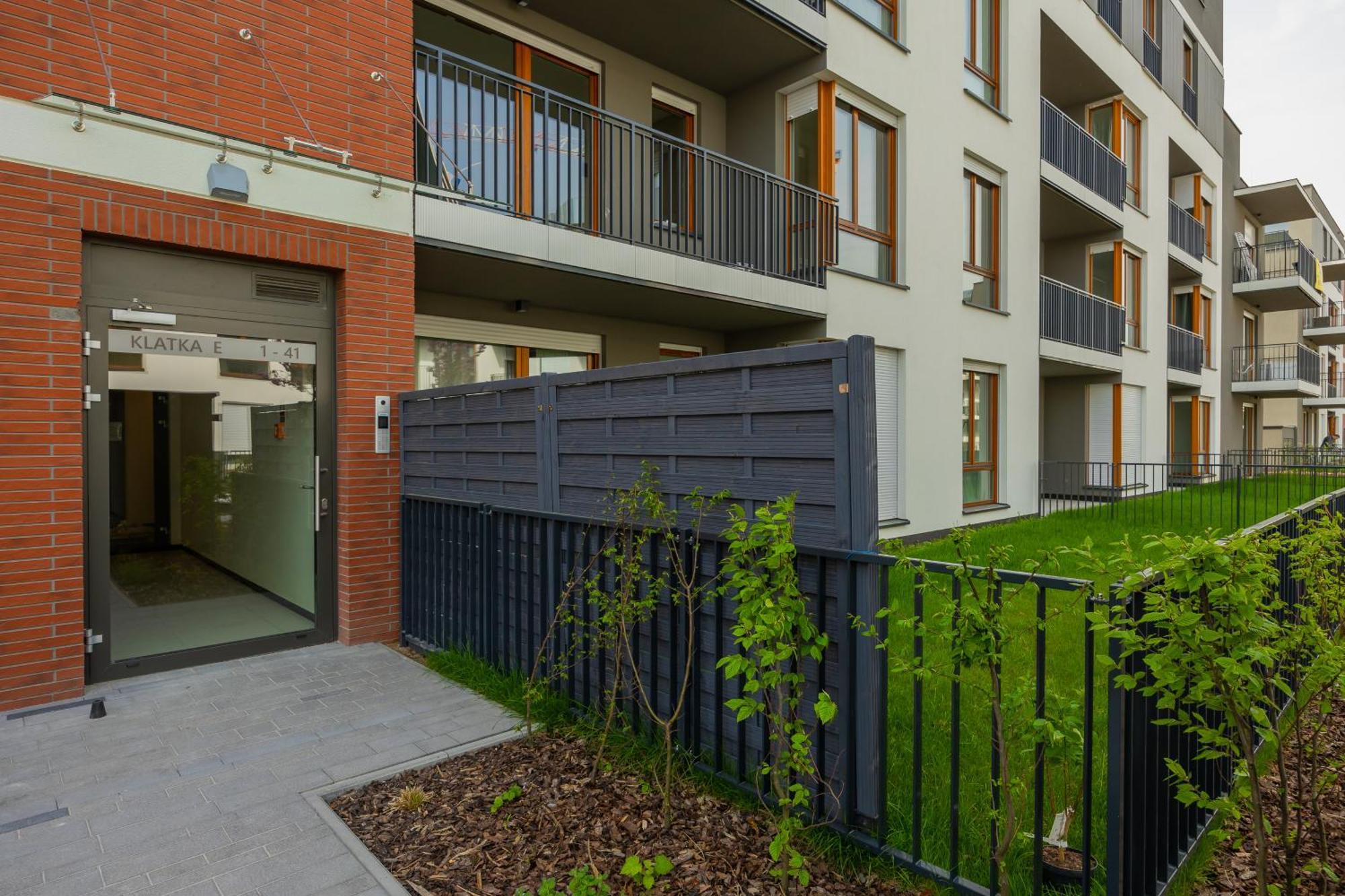 Sarmacka 25 1 Close To Medicover And Paley Warszawa